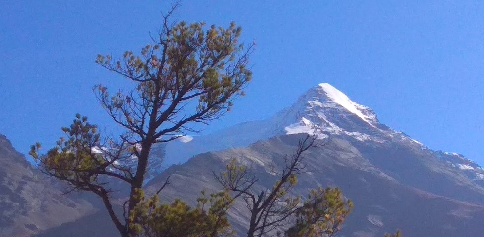 Pisang Peak Climbing